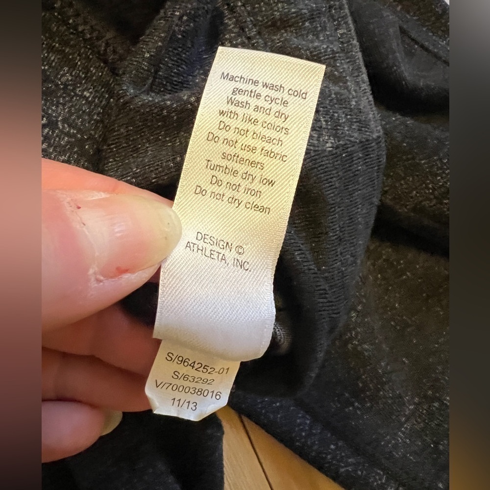 2 for $10 | Athleta Icy Haze Be Free Knicker Capri Legging Women’s XS - Picture 8 of 13